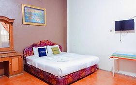 Urbanview at Wedika Hotel Bengkulu